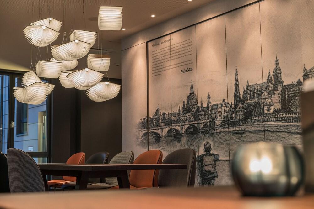 Motel One Dresden - Palaisplatz Экстерьер фото