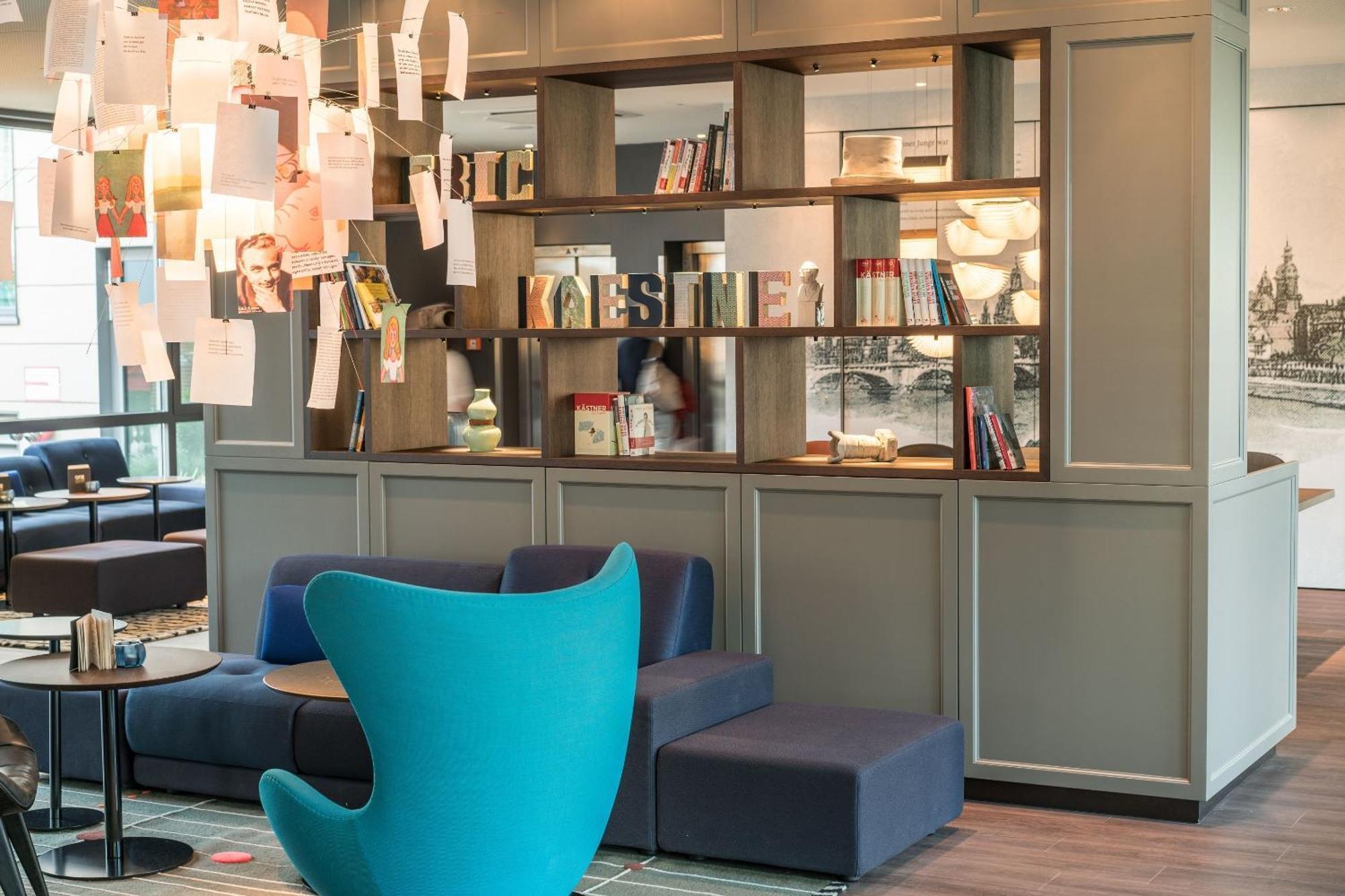 Motel One Dresden - Palaisplatz Экстерьер фото