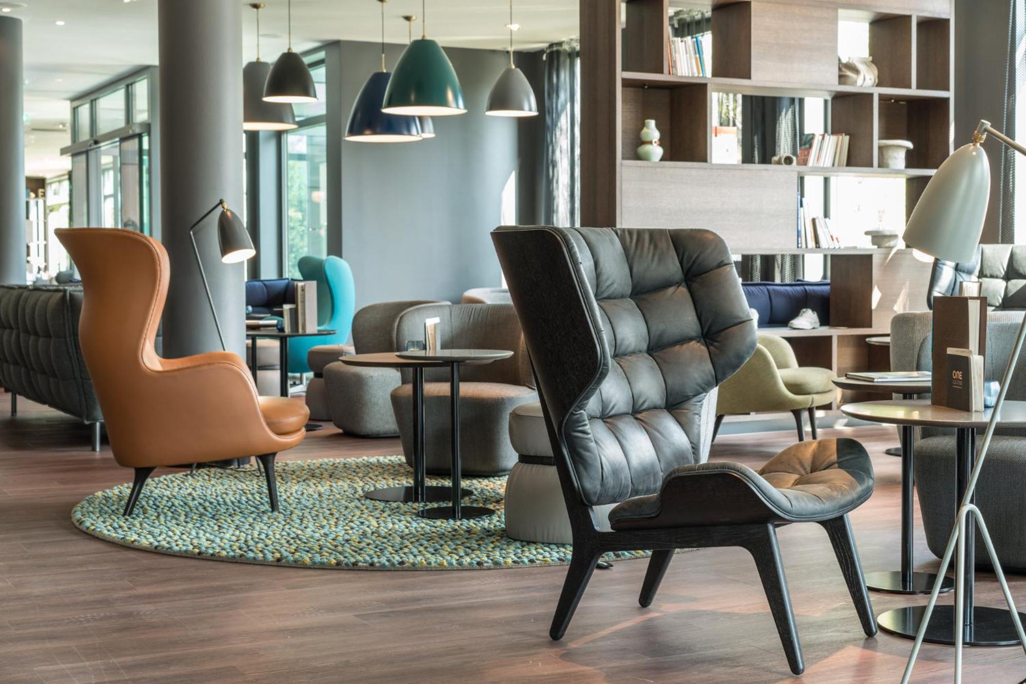 Motel One Dresden - Palaisplatz Экстерьер фото