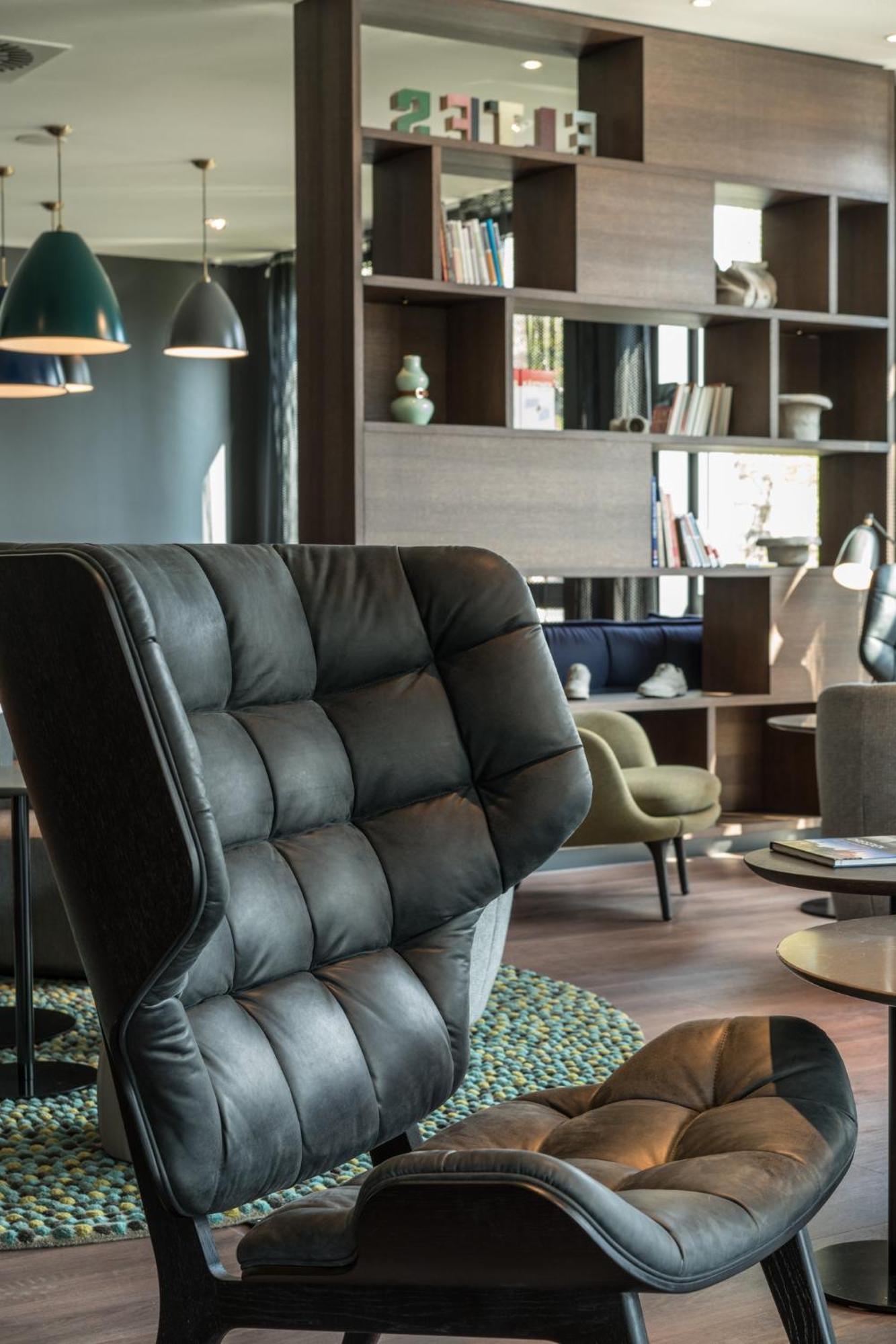 Motel One Dresden - Palaisplatz Экстерьер фото