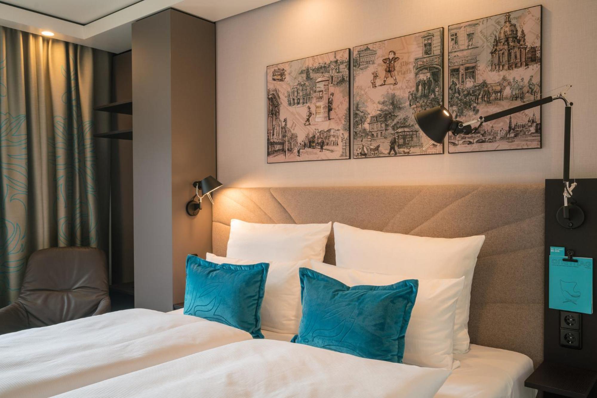 Motel One Dresden - Palaisplatz Экстерьер фото