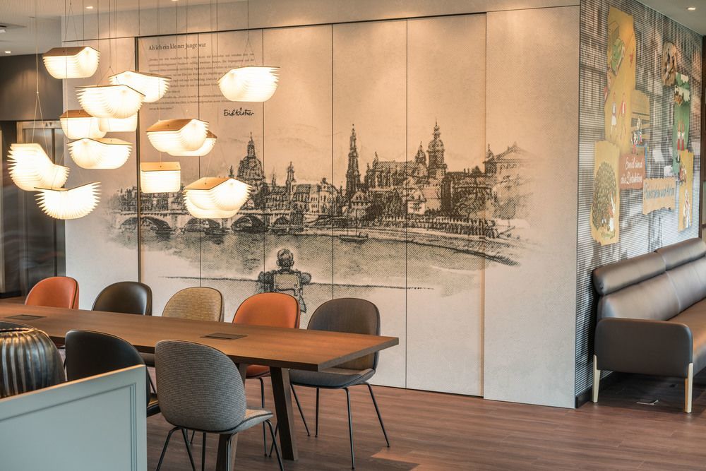 Motel One Dresden - Palaisplatz Экстерьер фото